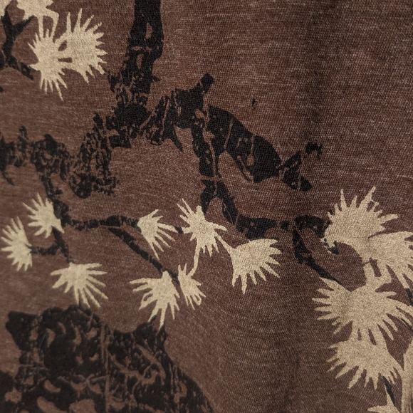 Bositano Botanical Polo with Unique Stylized Tree Motif in Neutral Tones - Picture 6 of 7